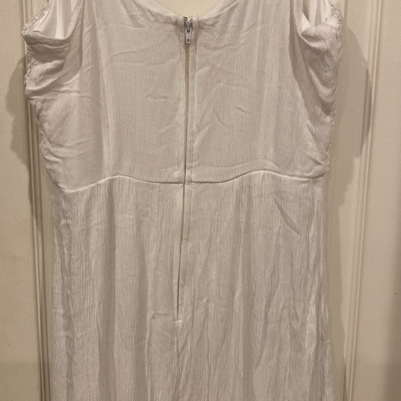 Boho White Sleeveless Maxi Dress w/Adjustable Straps and Crochet details size S - Picture 6 of 8